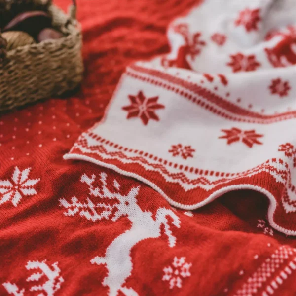 Cozy Double Jacquard Christmas Throw Blanket with Snowflake & Elk Pattern - Image 3