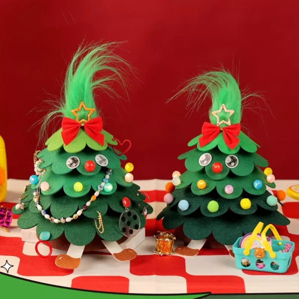 Handmade DIY Felt Christmas Tree Ornament Kit - Image 3
