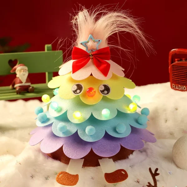 Handmade DIY Felt Christmas Tree Ornament Kit - Image 5