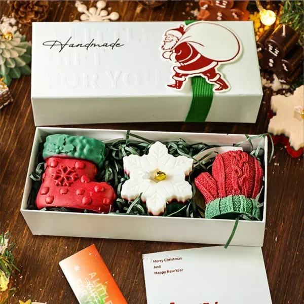 Christmas Scented Candle Gift Set - Image 5