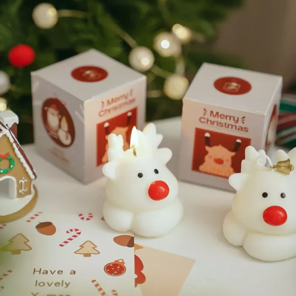 Elk-Shaped Christmas Scented Candle - Image 4