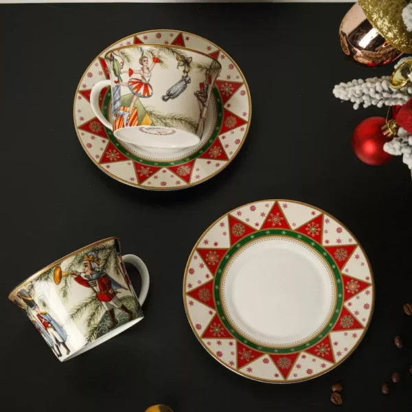 Elegant Couple Coffee Cup Set - Image 3
