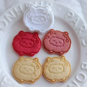 2pcs Animal Cookie Cutter Set - Lamb and Rabbit Shapes for Baking & Decoration