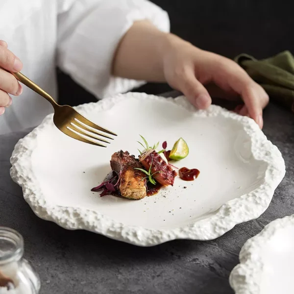 Simple Solid Color Ceramic Dinner Plate - Image 3