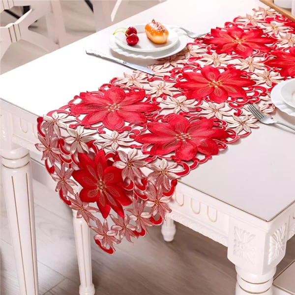 Festive Christmas Tablecloths and Embroidered Table Runners - Image 4