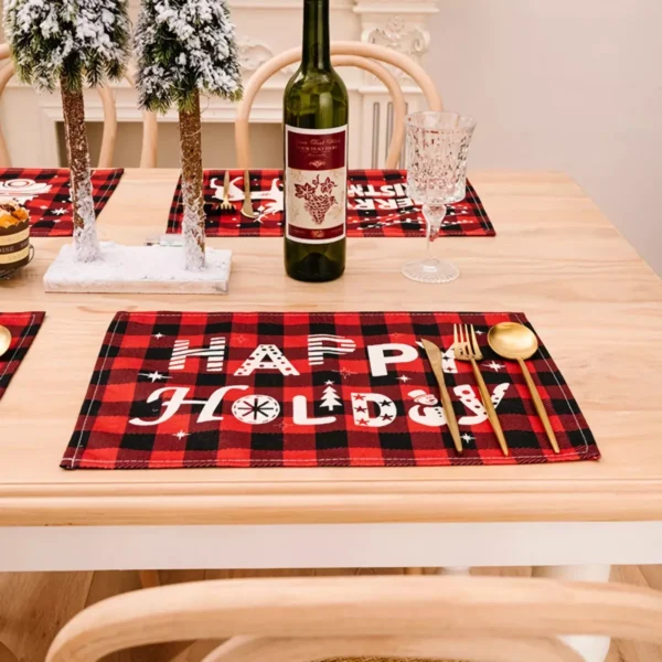 Plaid Merry Christmas Placemat for Festive Table Decor - Image 3