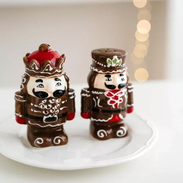 Charming Nutcracker Soldier Seasoning Jar for Festive Decor - Image 4