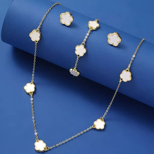 Elegant Five-Petal Flower & Clover Jewelry Set – Necklace, Bracelet, Earrings - Image 2