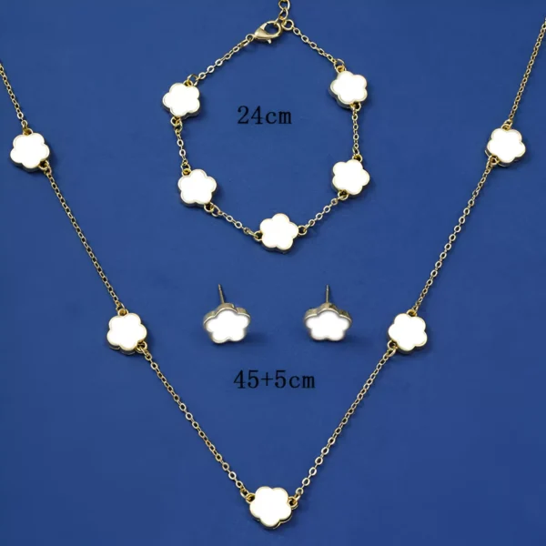 Elegant Five-Petal Flower & Clover Jewelry Set – Necklace, Bracelet, Earrings - Image 6