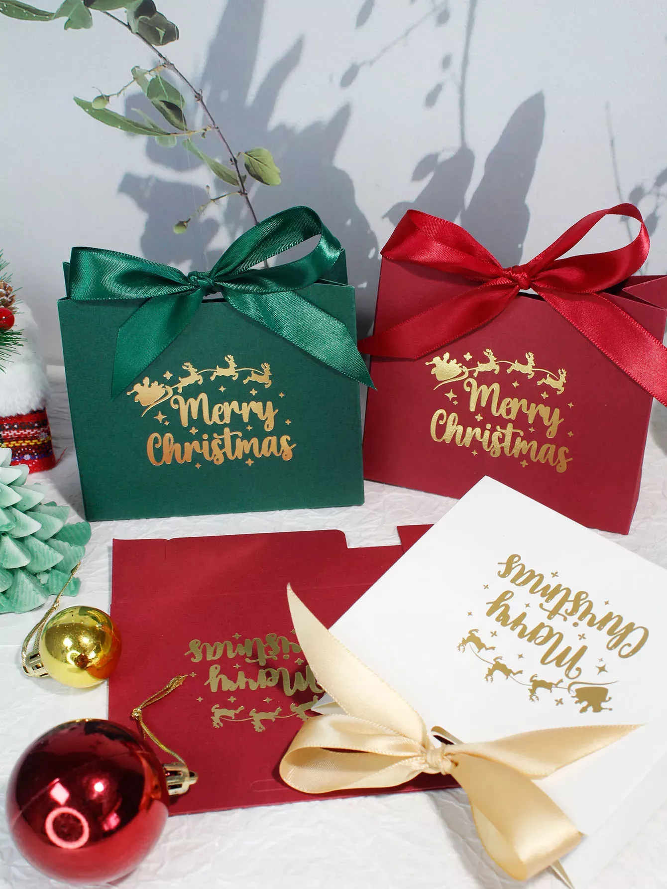 Festive Christmas Gift Boxes - Image 7