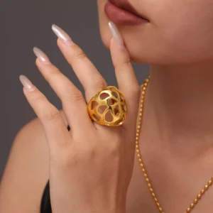 18k Gold Plated Hollowed Stainless Steel Cocktail Ring for Women