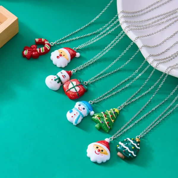 Trendy Christmas Necklace - Image 5