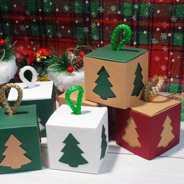 12/24pcs Mini Christmas Candy Gift Boxes